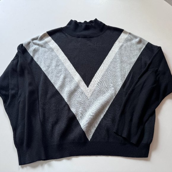 Old Navy women's mock neck sweater size L - Picture 1 of 4